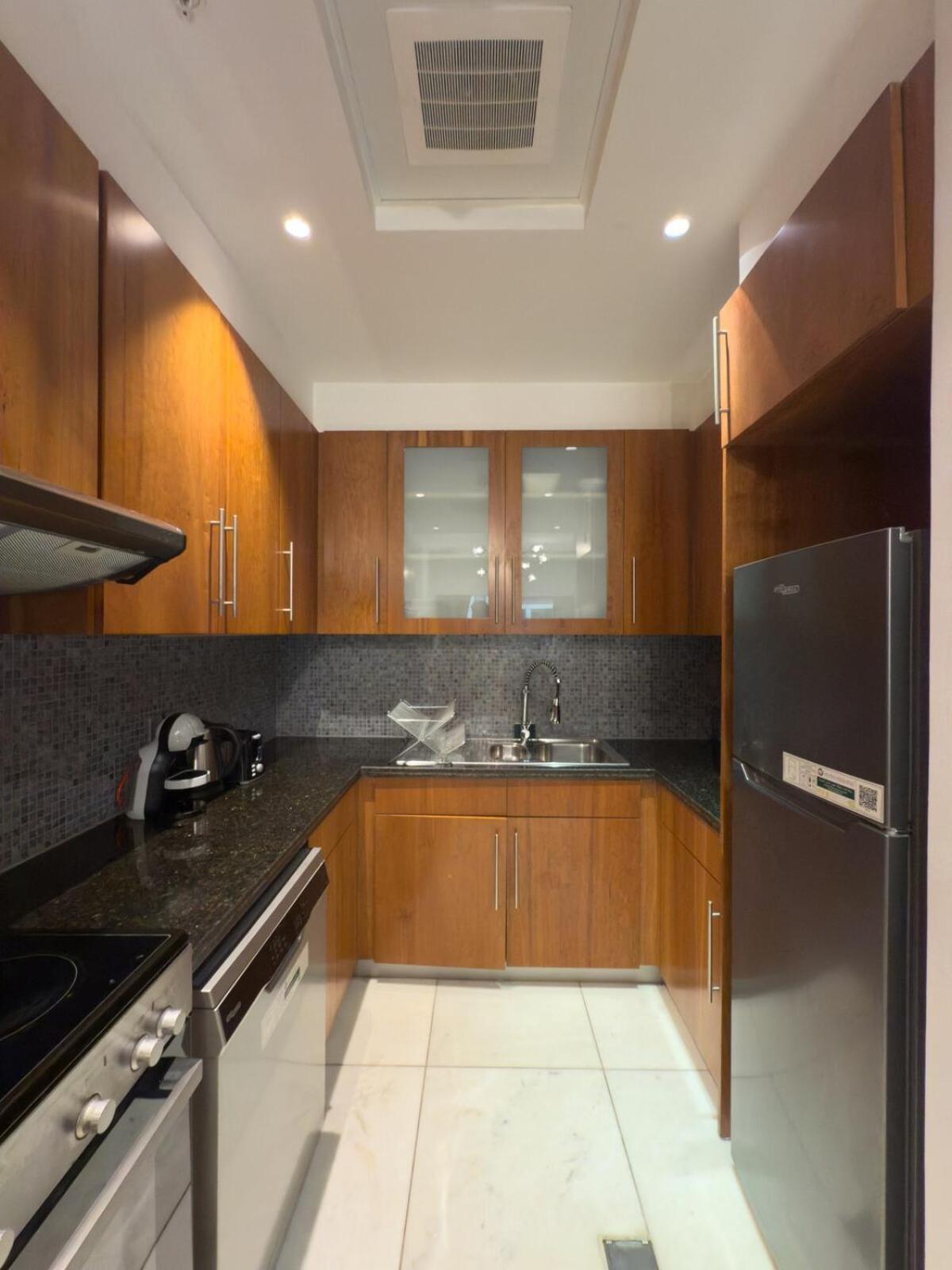 Apartment Nasma - Sleek In Heart Of Financial Hub Dubai