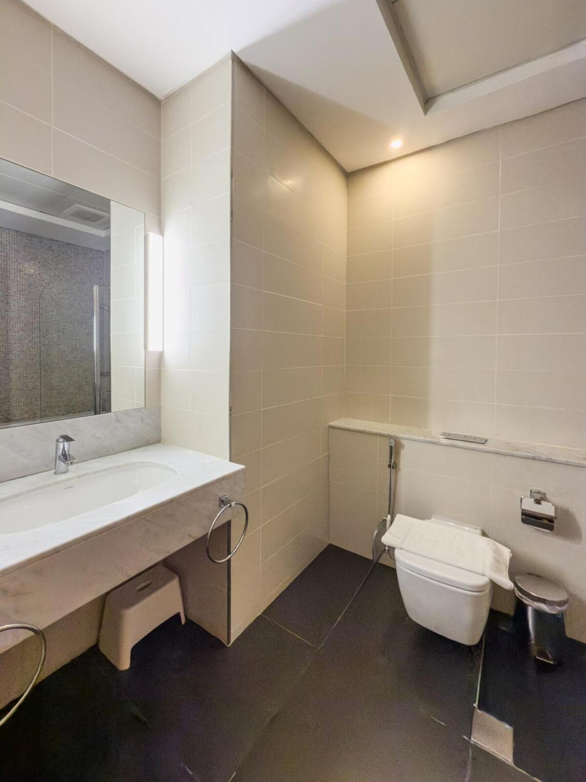 Apartment Nasma - Sleek In Heart Of Financial Hub *